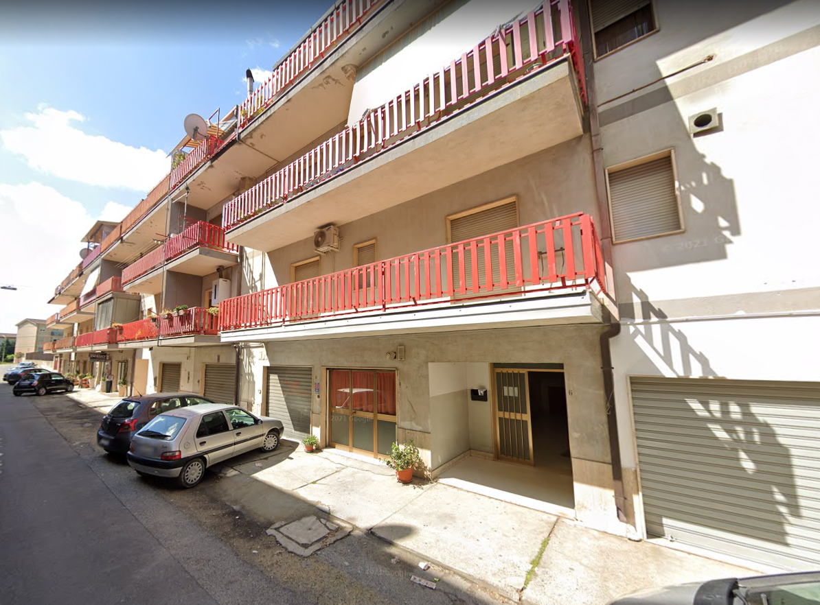 Appartamento Secondo Piano – Con Garage – Via Pietro Nenni – Spezzano Albanese