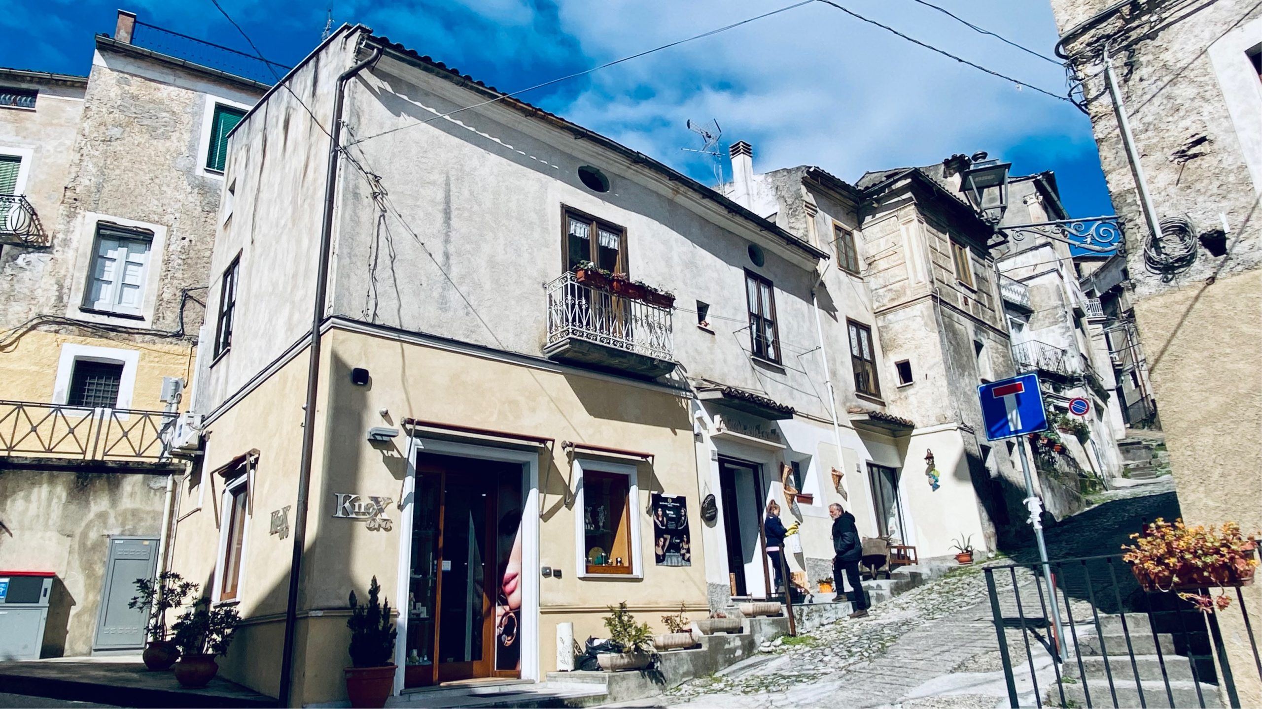 Indipendente – Via Maddalena – Centro di Morano Calabro