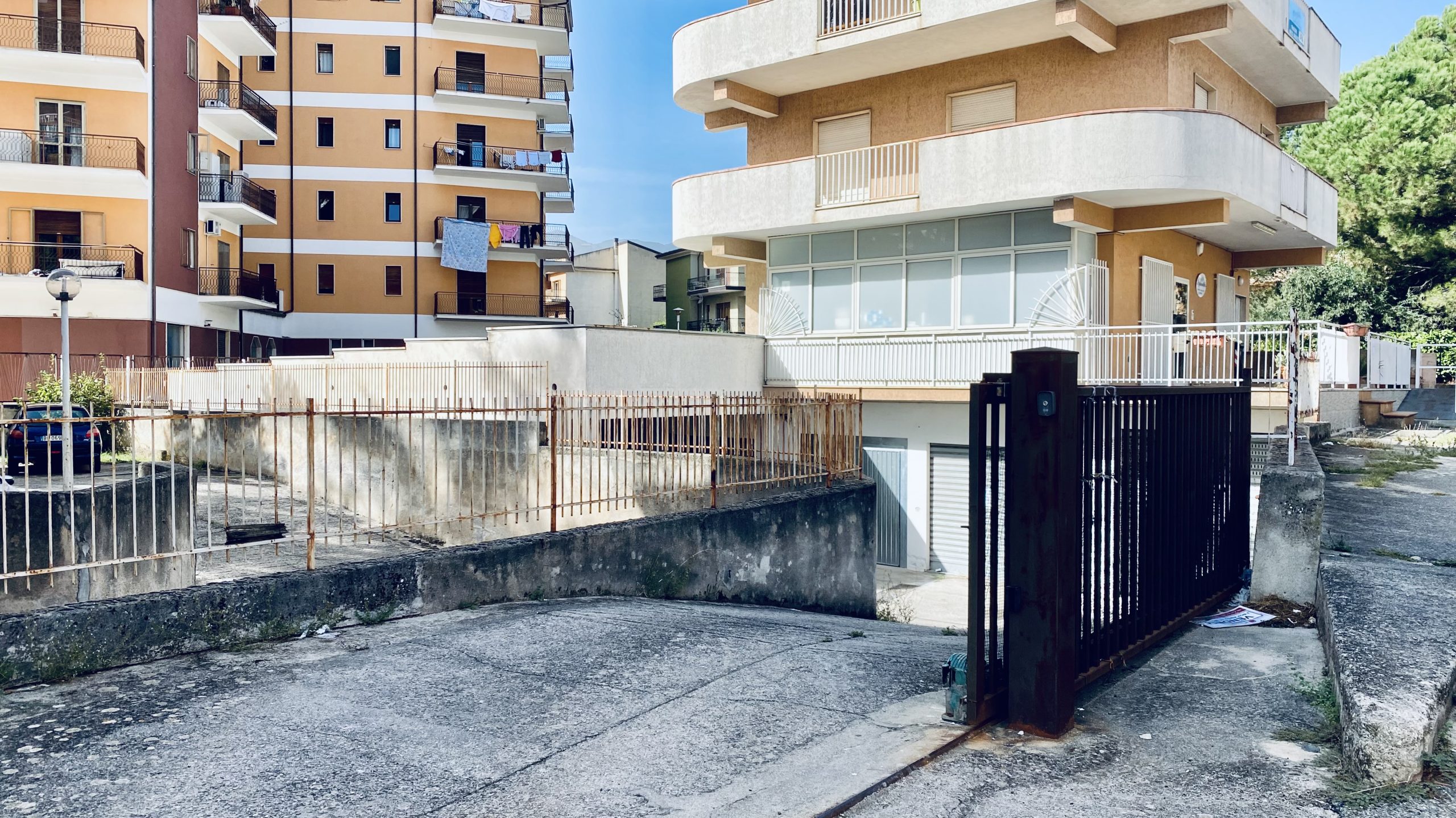 DUE Box/Garage in vendita in Via Ippocrate, Castrovillari