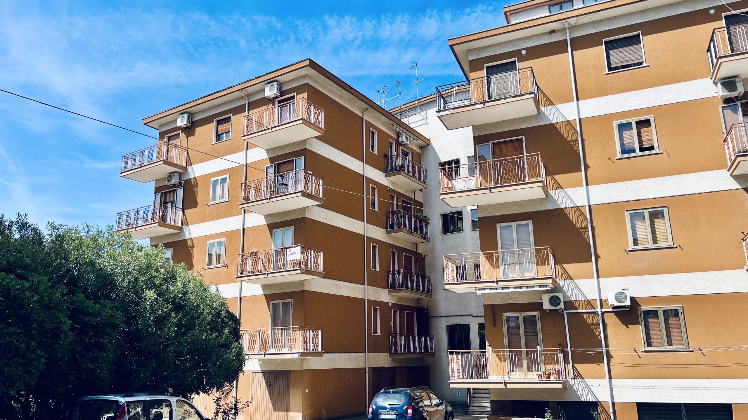 Appartamento con garage – primo piano – Via Galeno – Castrovillari
