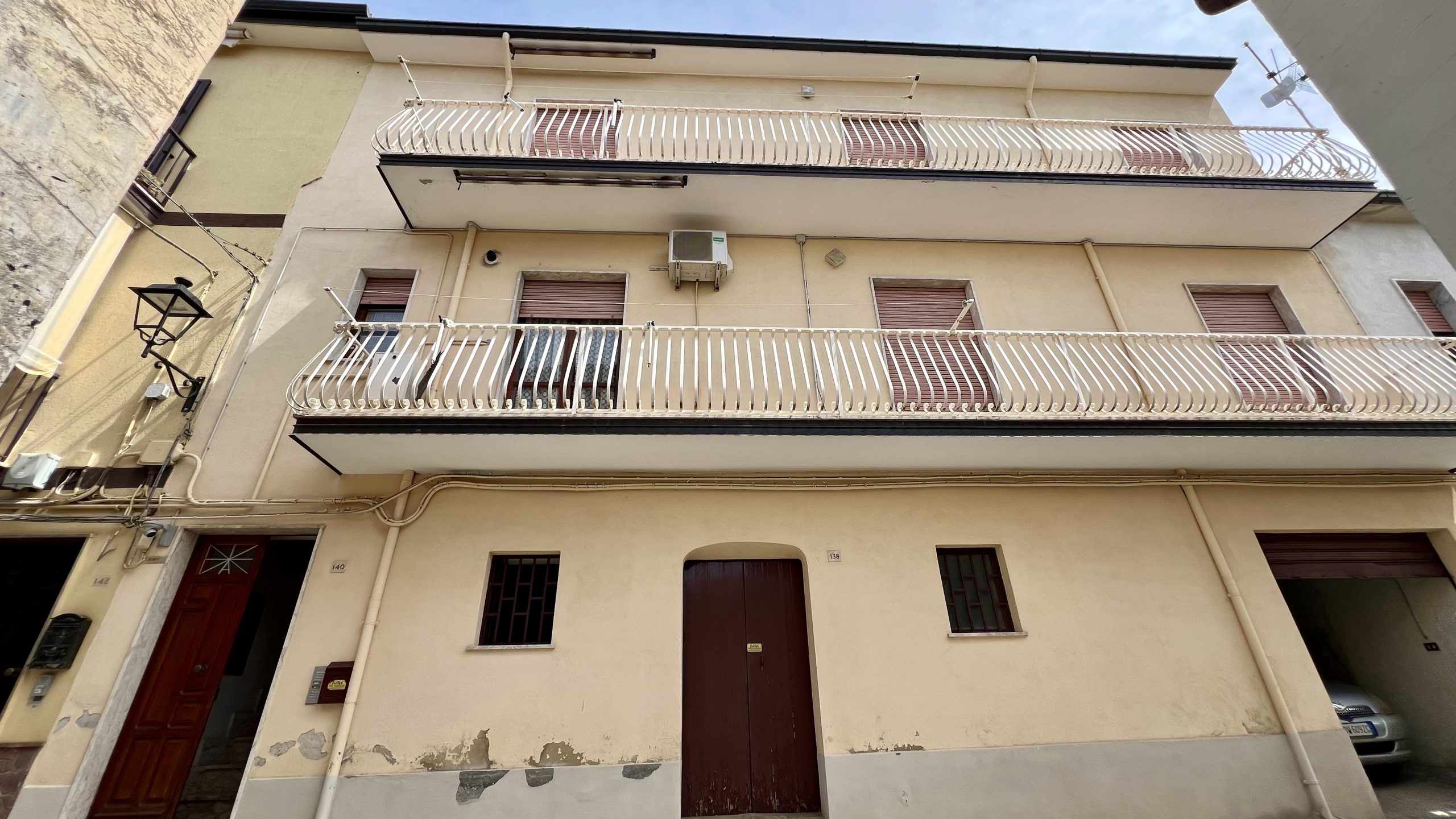 Doppio Appartamento Con Due Garage Annessi – Via L’Occaso – Castrovillari