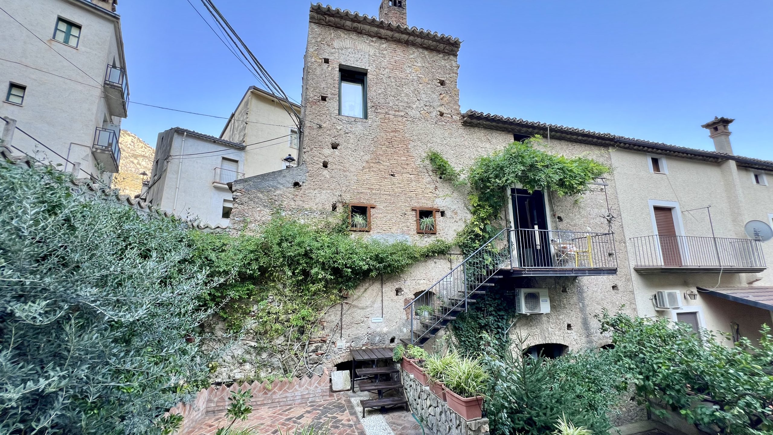 Indipendente con giardino – INCANTEVOLE – Civita